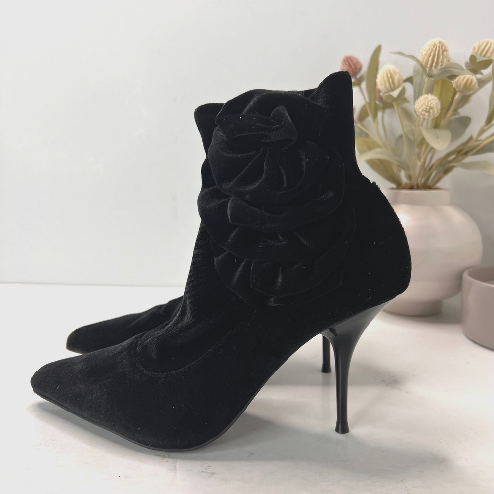 Jeffrey Campbell Florette Heeled Bootie Crushed Velvet Pointed Toe Black Women 6